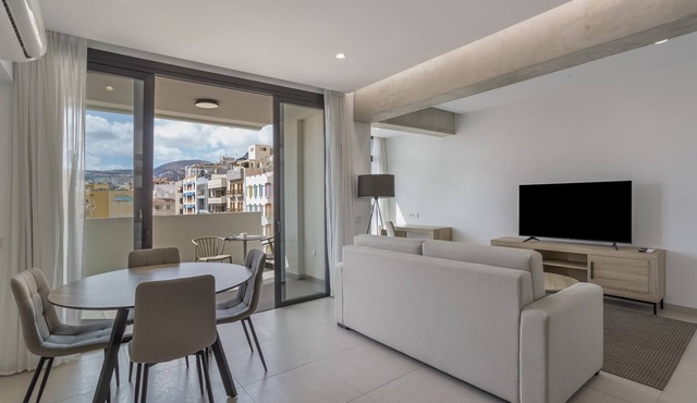 Vacation Apartment 'Obsidian Ático Mencey City' with Balcony, Wi-Fi and Air Conditioning
