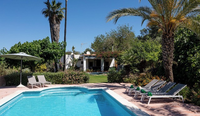 Villa Benirras - BBQ and Swimming Pool