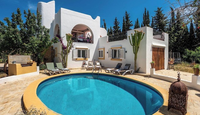 Villa Can Truyet - Four Bedroom Villa, Sleeps 7