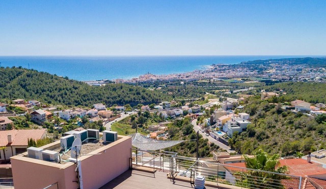 Villa Havana - Five Bedroom Villa, Sleeps 12