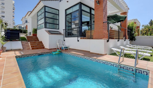 Villa in Puerto Marina with private and heated pool