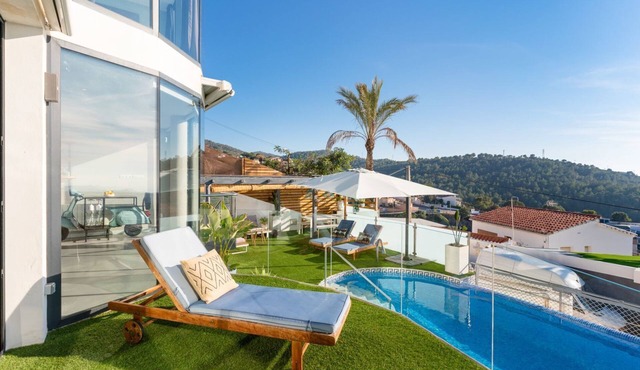 Villa La Palmera I - Six Bedroom Villa, Sleeps 12