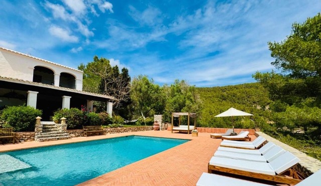 Villa 'Ses Casetes Ibiza' with Mountain View, Wi-Fi and Air Conditioning