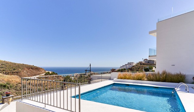 Villa Spectacular Casa Negra with Sea View, Pool, Garden & Wi-Fi