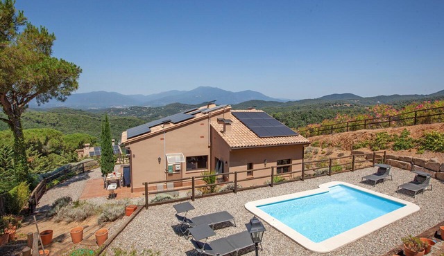 Villa 'Vora Cel' with Mountain View, Private Pool and Wi-Fi