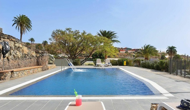 Wonderful villa for 6 people with A/C, WIFI, pool, TV, patio and parking