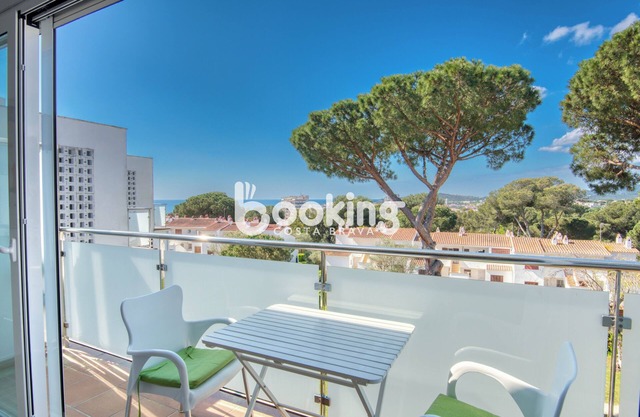 APARTMENT WITH WIFI IN POLITUR, 10 MINUTES FROM THE BEACHES AND THE CENTER