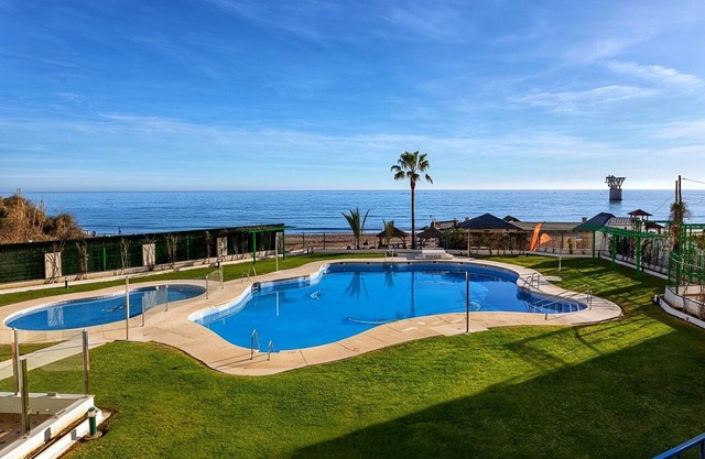 Beachfront Apartment with Sea View, Pool, Terraces & Wi-Fi