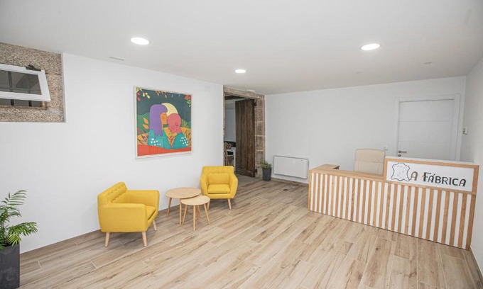 Lavacolla Hostel | Albergue A Fabrica