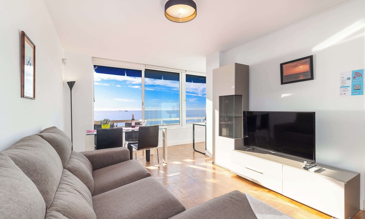 Tarragona Apartment | Seaview Via Augusta - Unik Vacation