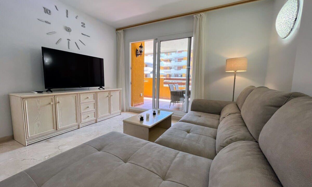 Punta Prima Apartment | Tropical Apartment with Pool PP25