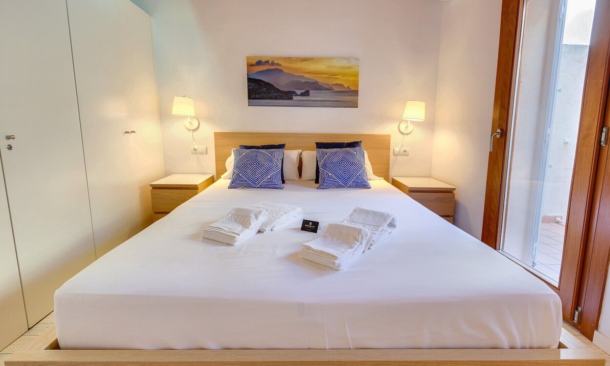Sindicat Apartment | URBAN SUITES 1 PALMA STANDARD by PriorityVillas