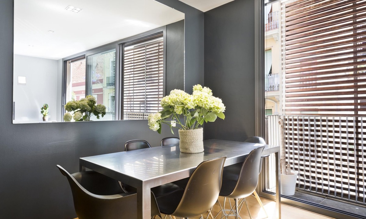 la Vila de Gracia Apartment | My Space Barcelona penthouse in Gràcia with terrace and pool for 6 pax