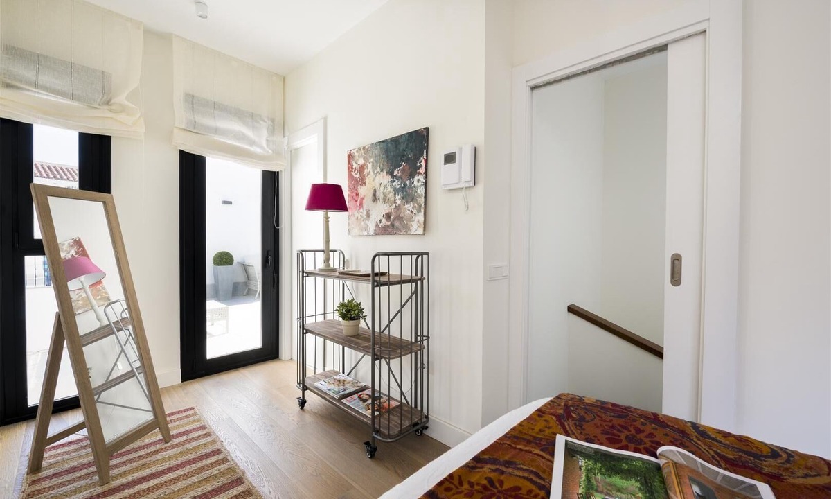 Santa Cruz Apartment | Genteel Home Mateos Gago Terrace