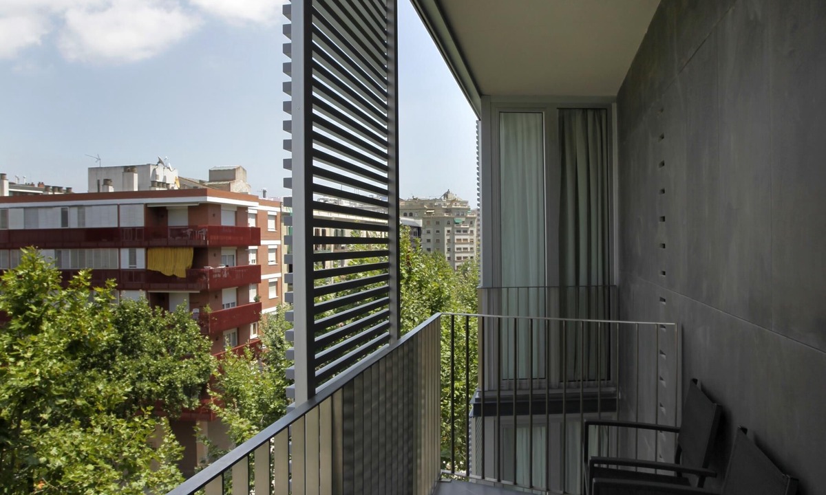 Les Corts Apartment | One-bedroom apartment with sofa bed and balcony