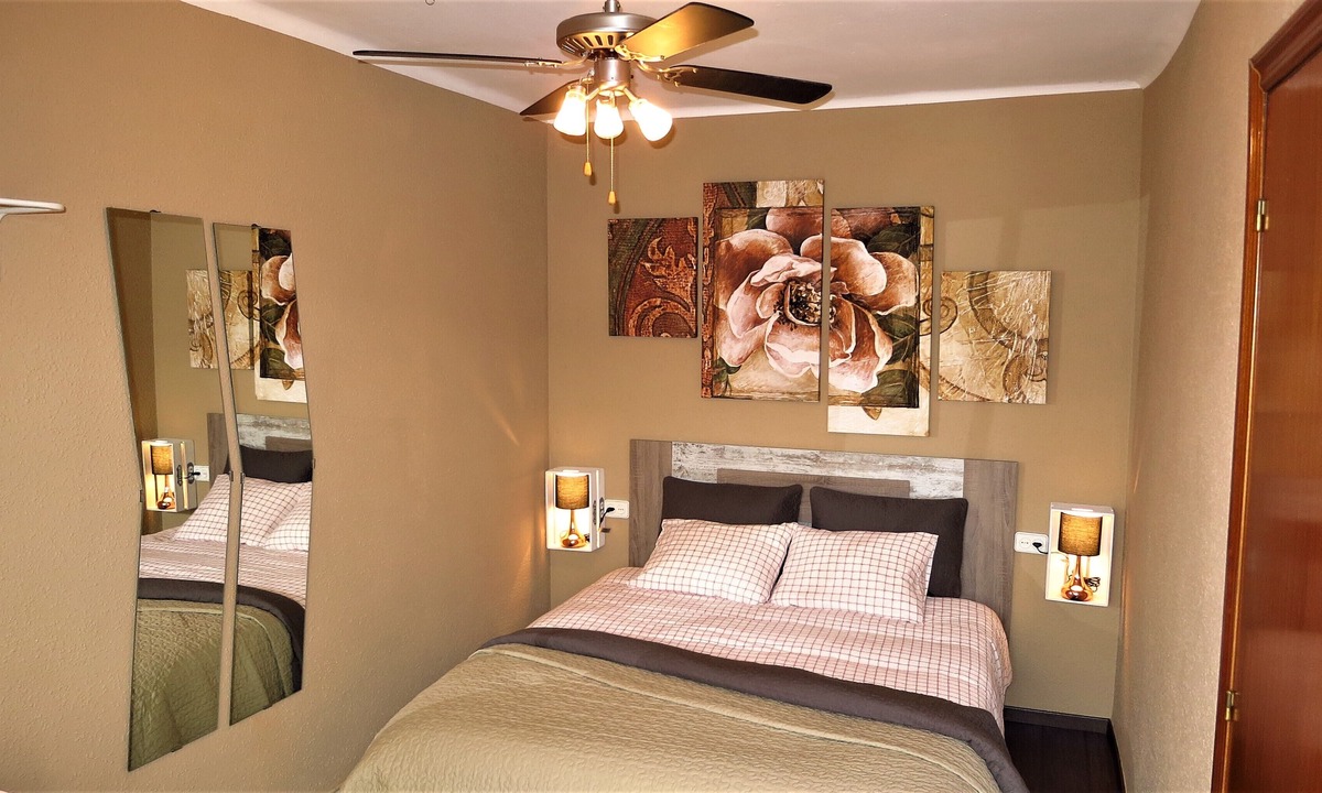 Montgat Apartment | "CLAIRE SEAVIEW & BEACH" duplex apartment, 3 terraces, barbecue, SAT-TV, WiFi