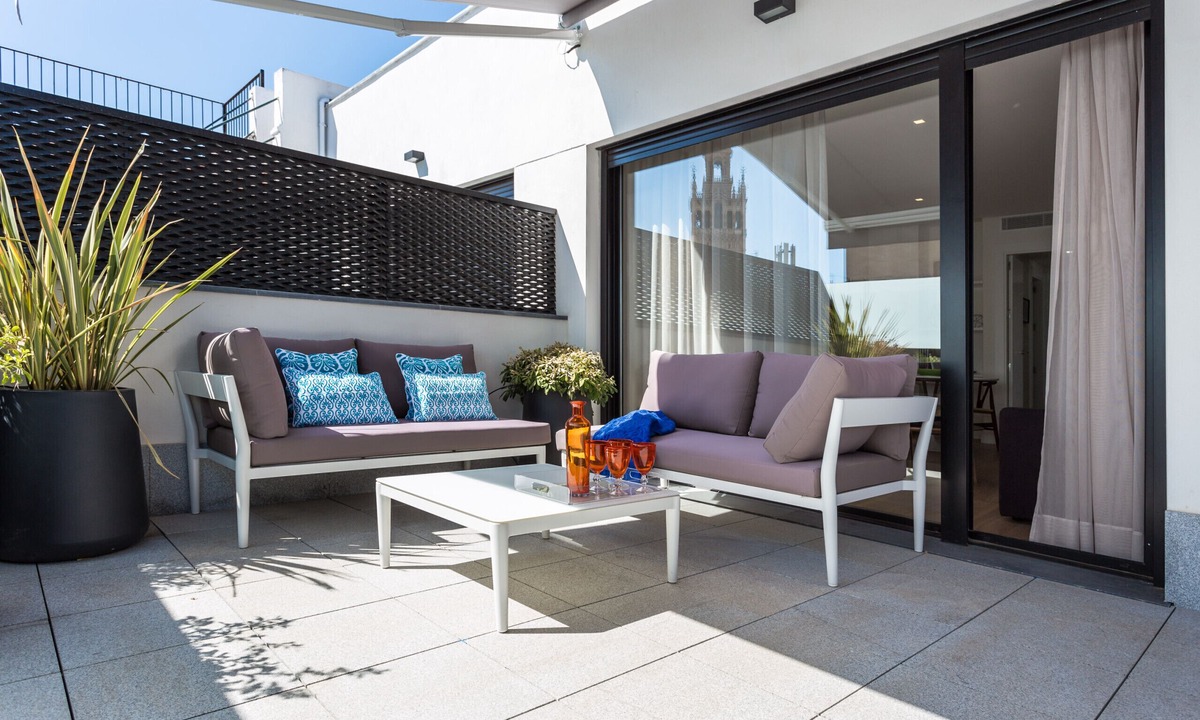 Santa Cruz Apartment | Terrace & views of the Cathedral