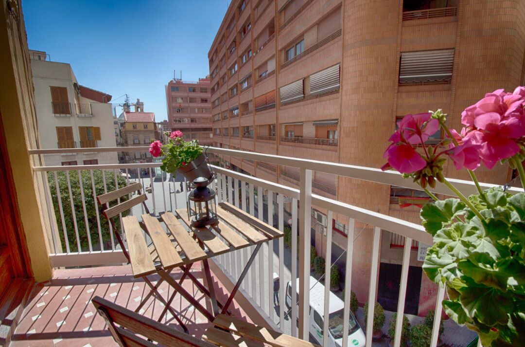 Alicante City Centre Apartment | APART.RIVERA #4 IN THE OLD TOWN ONLY 10 MIN WALK TO THE BEACH