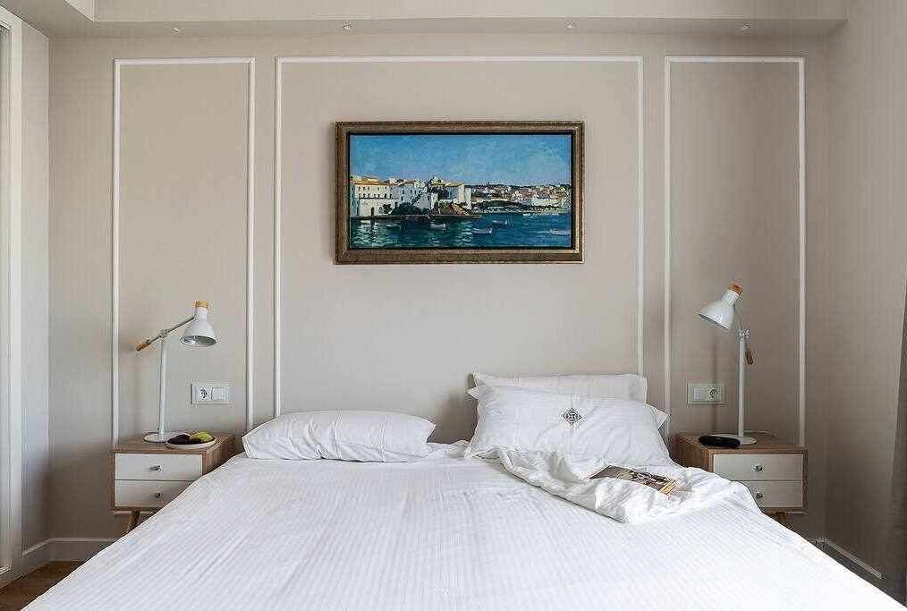 Eixample Apartment | Huge 4 bed/4bathensuite, same block as gaudi house