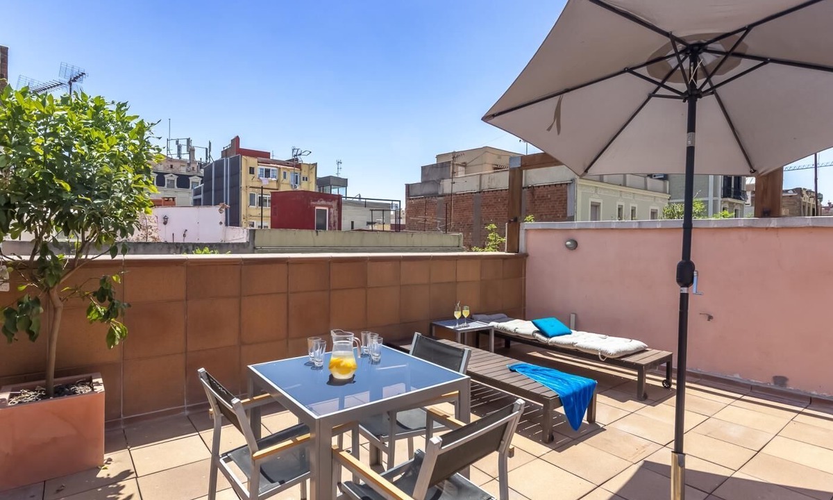 la Vila de Gracia Apartment | Penthouse in Gràcia 2 rooms 6 pax Pool and Terrace- free WiFi