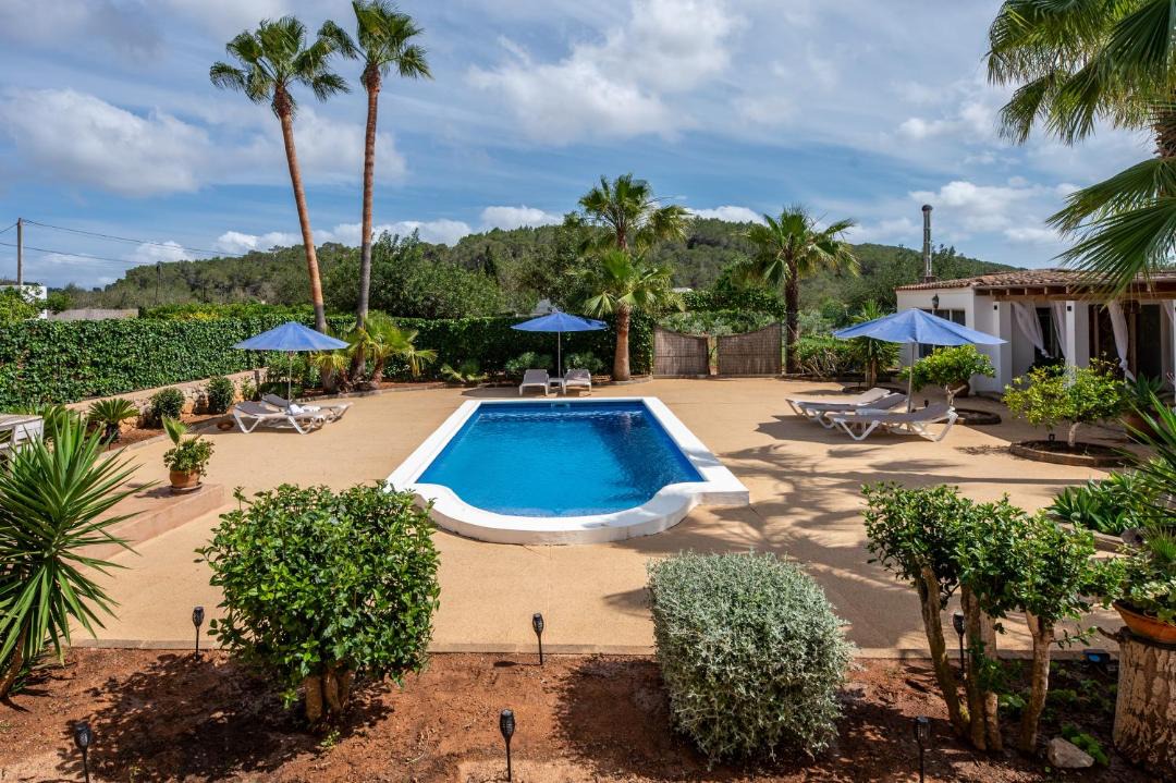 Sant Carles de Peralta Villa | Villa Can Andreuet de Baix