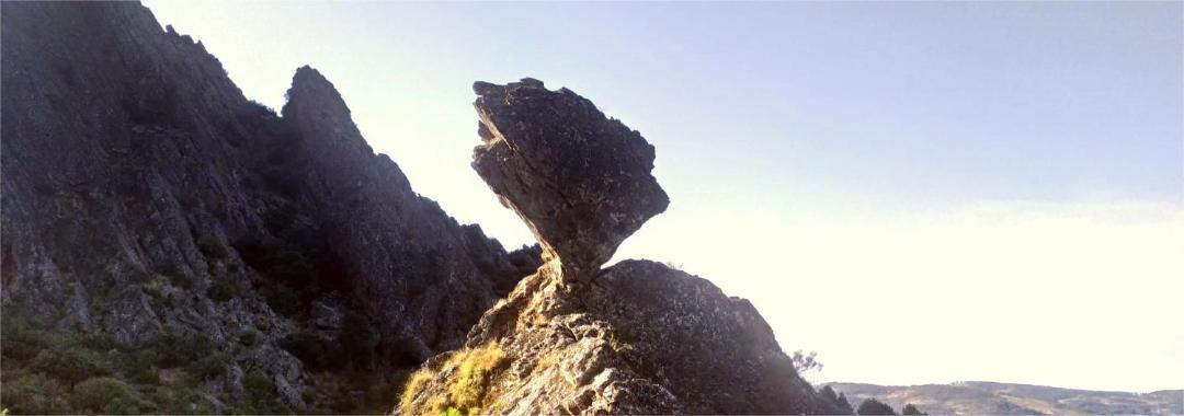 Berzocana Villa | Casa de la luz-Finca la sierra Alojamiento de 4 estrellas completo en el corazón del Geoparque de 6 a 12 personas