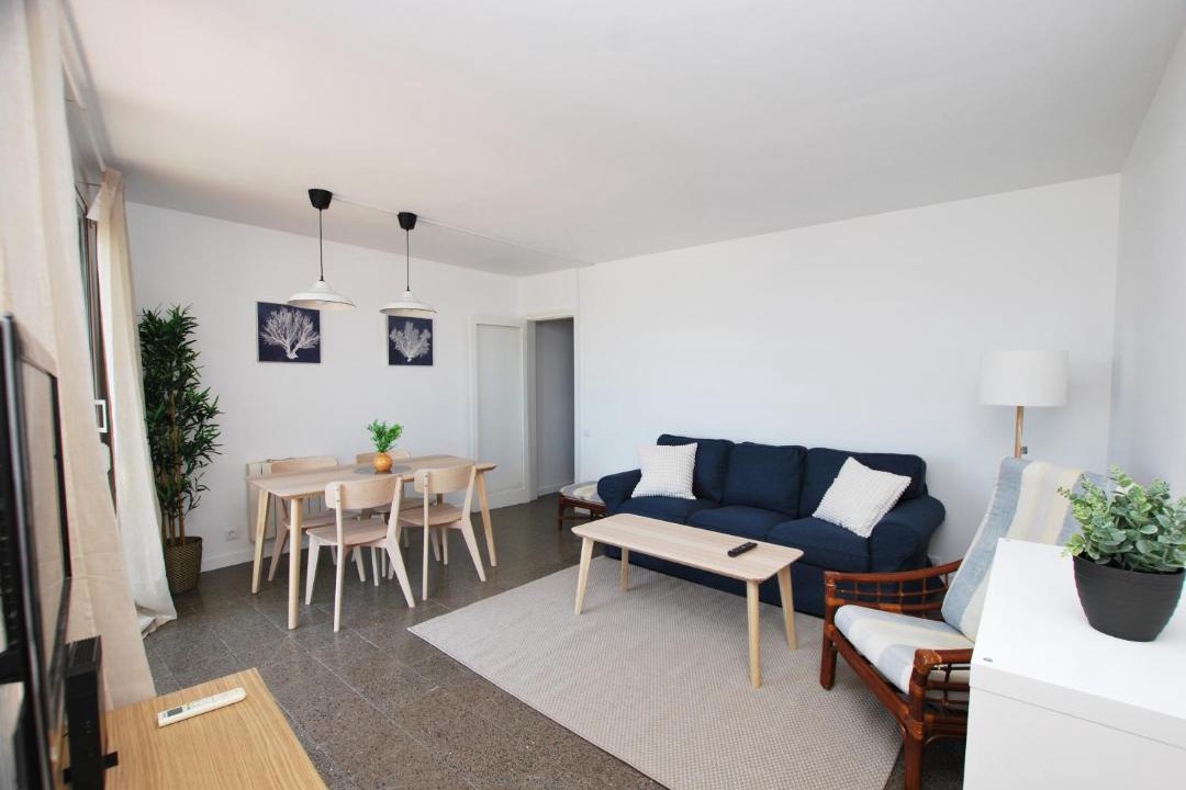 Premia de Mar Apartment | Premia Palm View