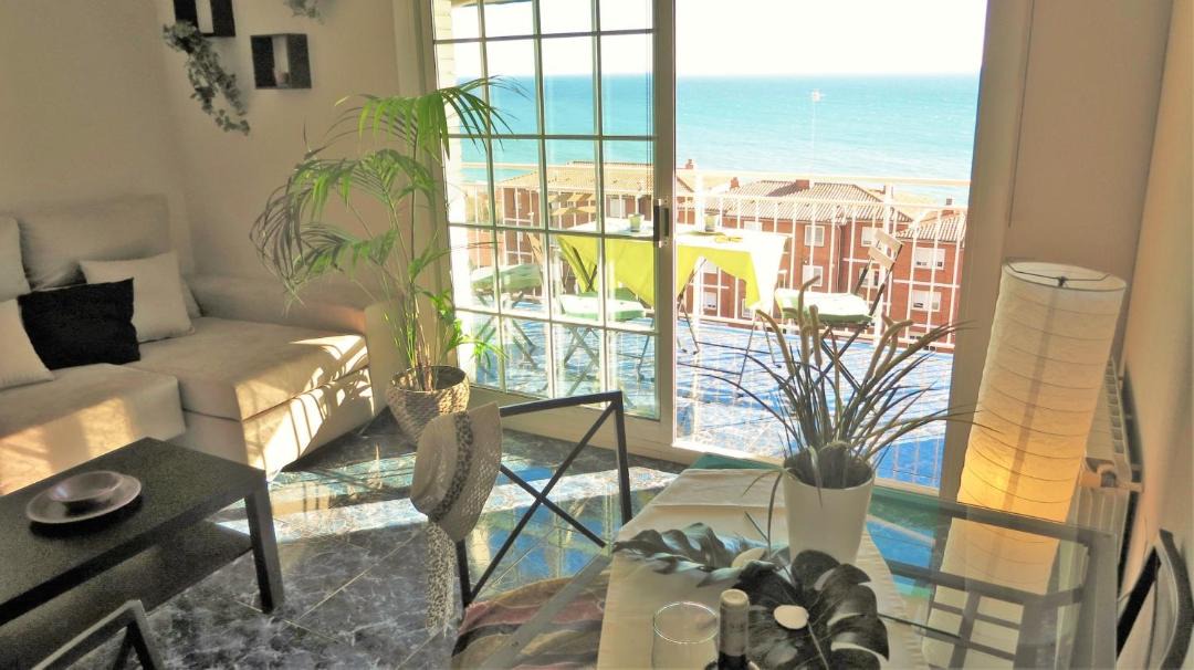 Montgat Apartment | Bianca Seaview & Beach Apartment