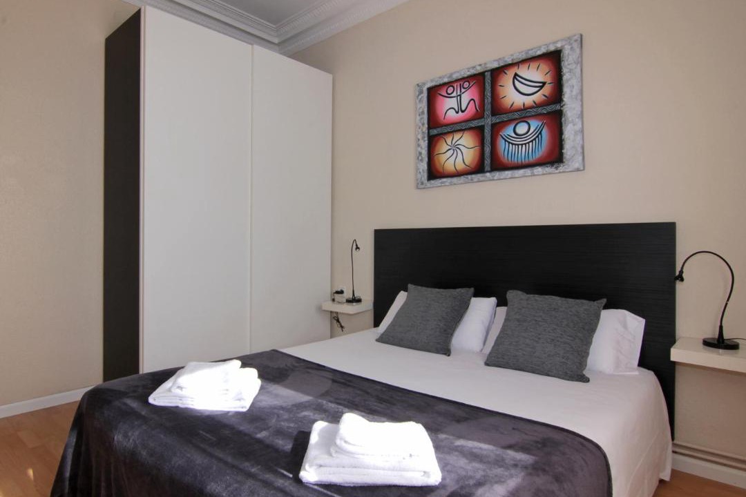 Navas Apartment | Classbedroom Barcelona Sagrera Apartment