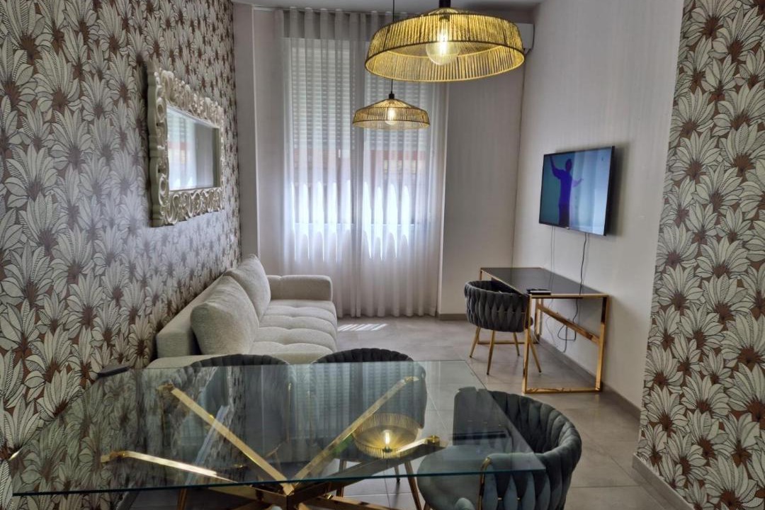 Campoamor Apartment | CENTRUM 4