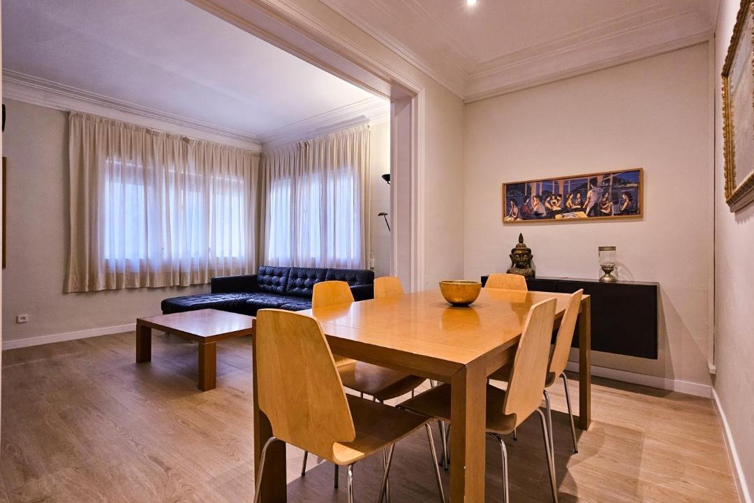 Sant Gervasi – la Bonanova Apartment | Classbedroom Park Güell Apartment