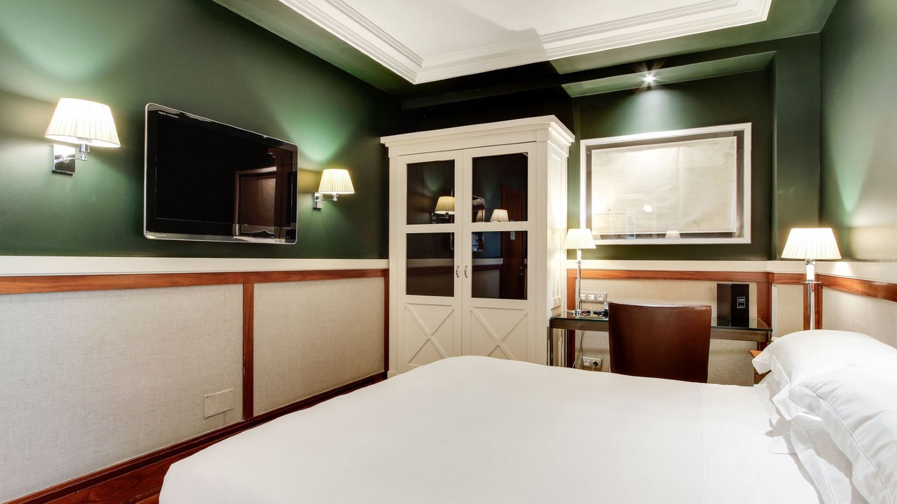 Photo of Bedroom in Gothic Quarter