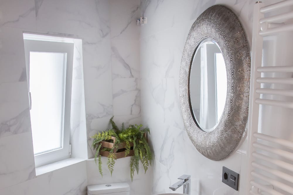 Photo of Bathroom in Eixample