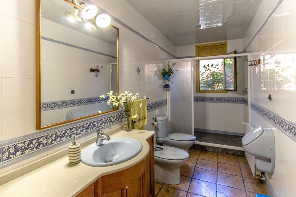 Photo of Bathroom in Torrelles de Llobregat