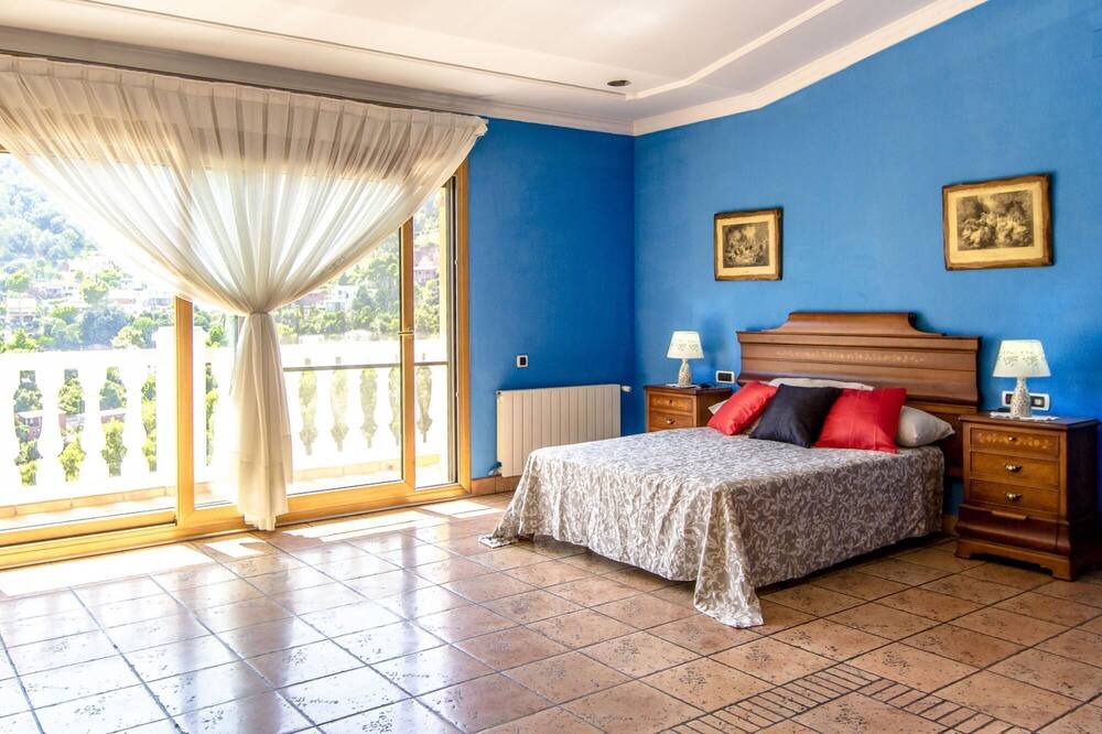 Photo of Bedroom in Torrelles de Llobregat