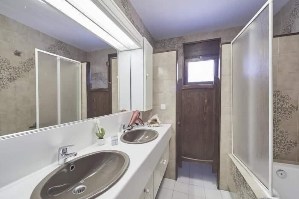 Photo of Bathroom in Sant Andreu de Llavaneres
