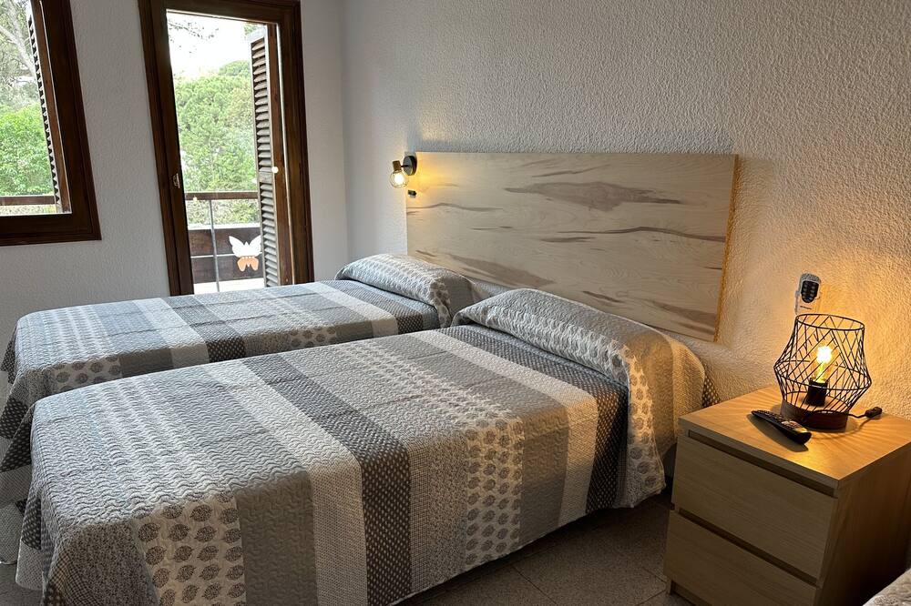 Photo of Bedroom in Palau-solita i Plegamans