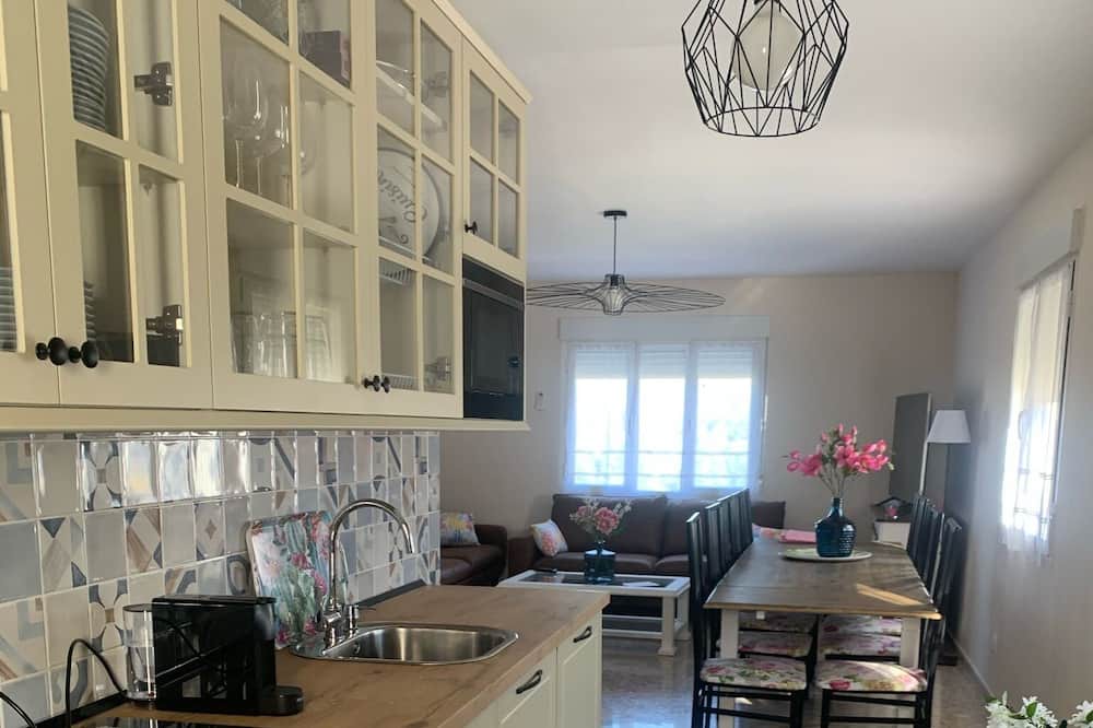 Photo of Kitchen in Ucles
