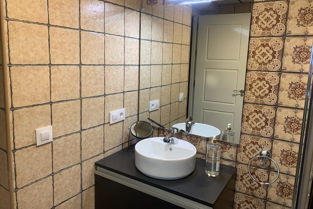 Photo of Bathroom in Ucles