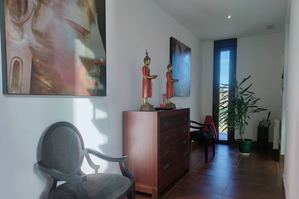 Photo of Livingroom in Las Ventas con Pena Aguilera