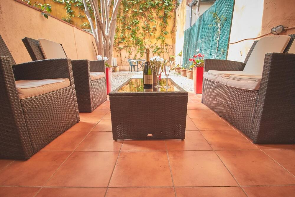 Photo of Patio Balcony in el Camp d'en Grassot i Gracia Nova