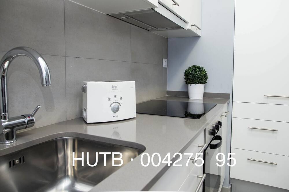 Photo of Kitchen in La Maternitat i Sant Ramon