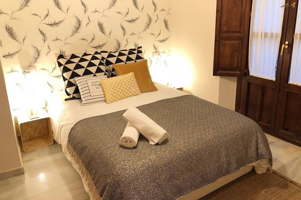 Photo of Bedroom in Figares