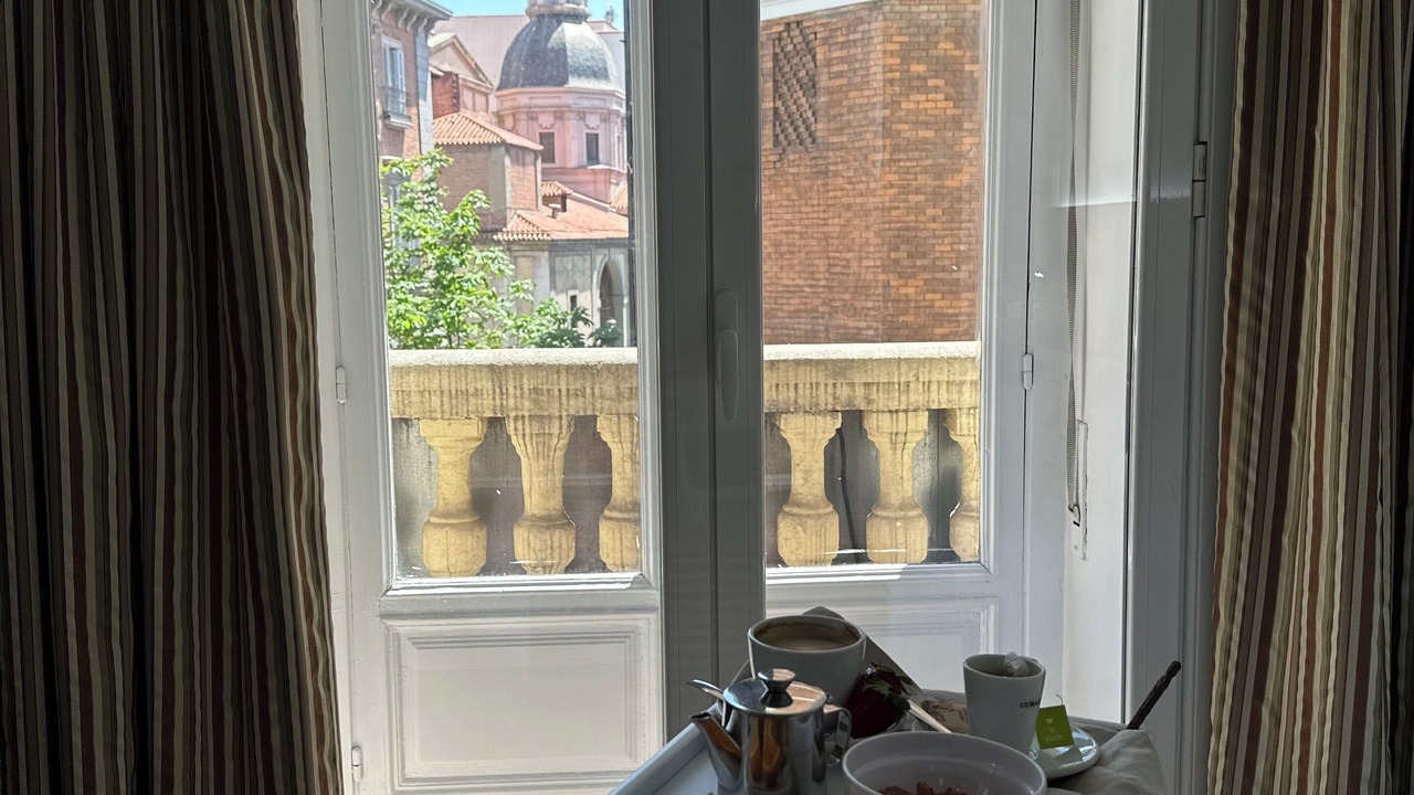 Photo of Bedroom in Literary Quarter