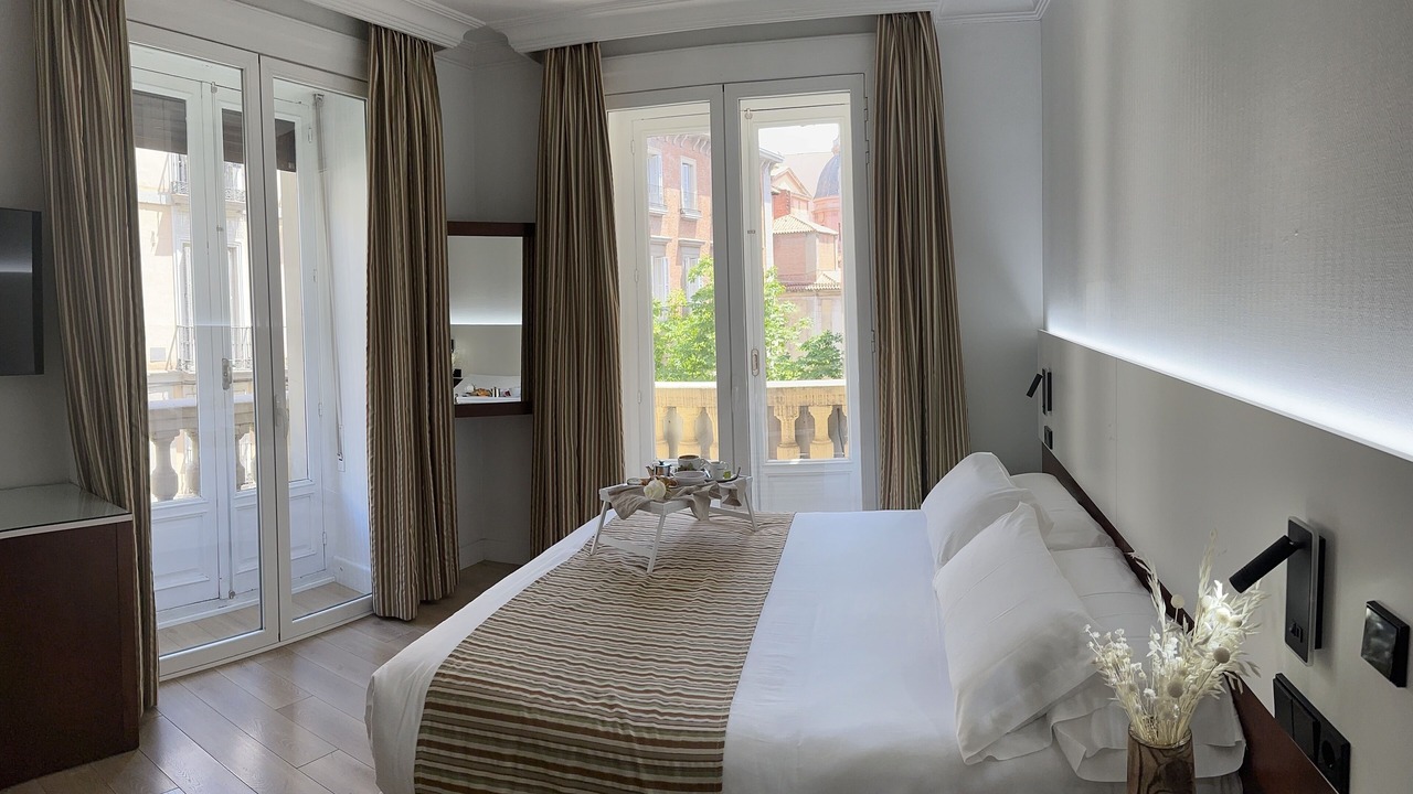 Photo of Bedroom in Literary Quarter