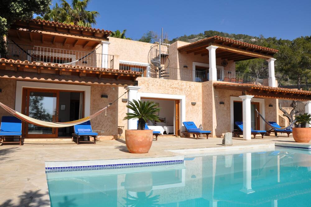 Photo of Outdoor in Puig Manya