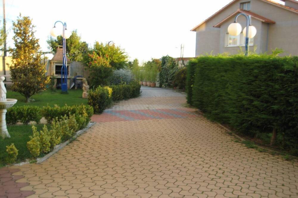 Photo of Outdoor in Aios
