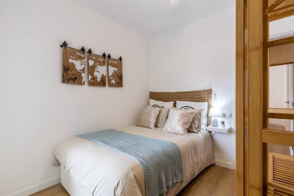 Photo of Bedroom in Terrassa