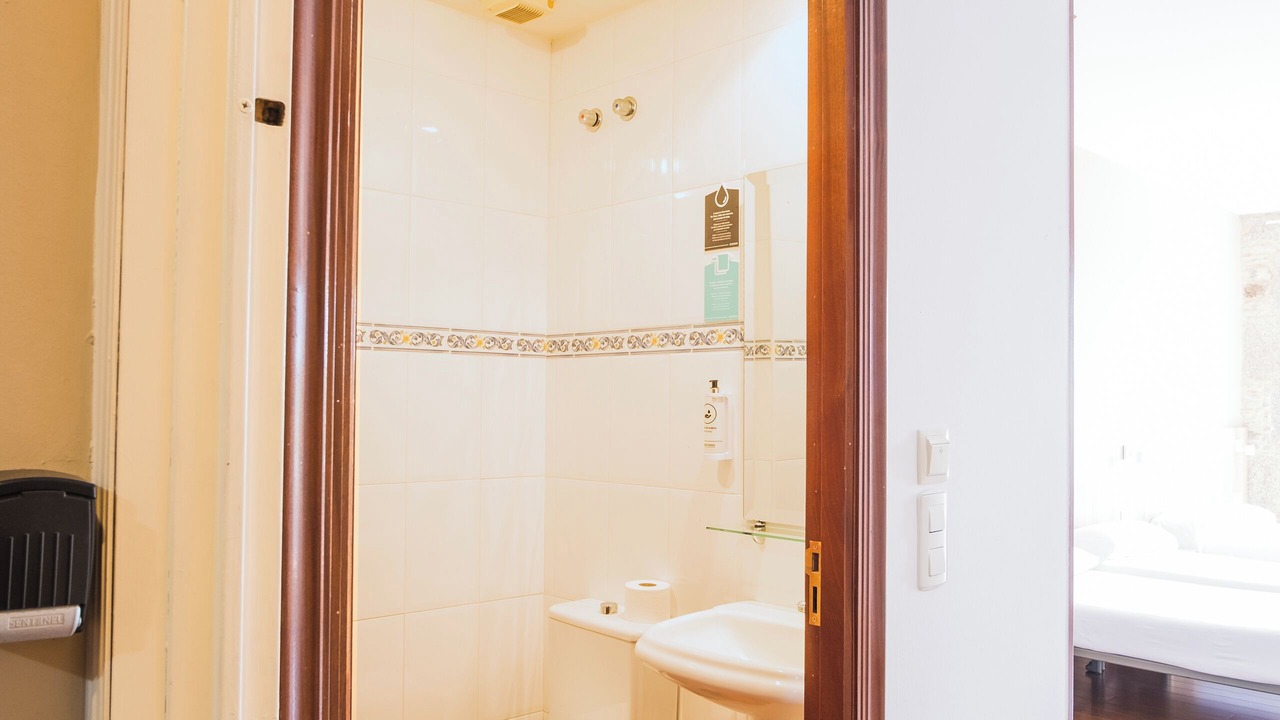 Photo of Bathroom in Santiago de Compostela City Centre