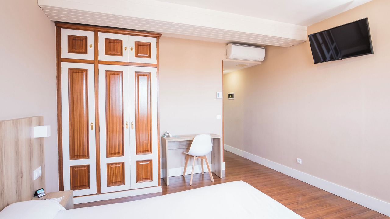 Photo of Bedroom in Santiago de Compostela City Centre